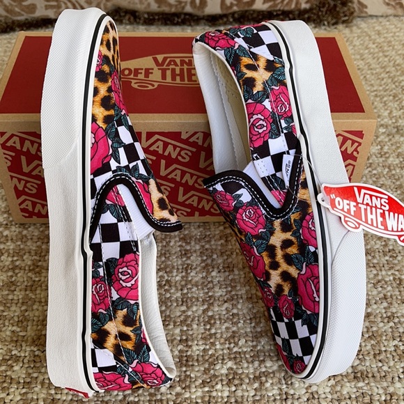 Vans Men’s Classic Slip On Rose/Animalchck Trwht Sneakers - Picture 14 of 16